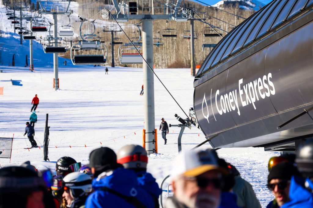 ФОТО: Новый кресельный подъемник Coney Express открыт для работы в Сноумассе
