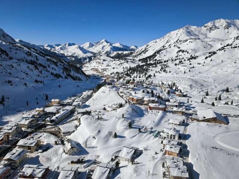 Обертауэрн, Австрия Изображение через https://www.obertauern.com/en/service-info/press.html