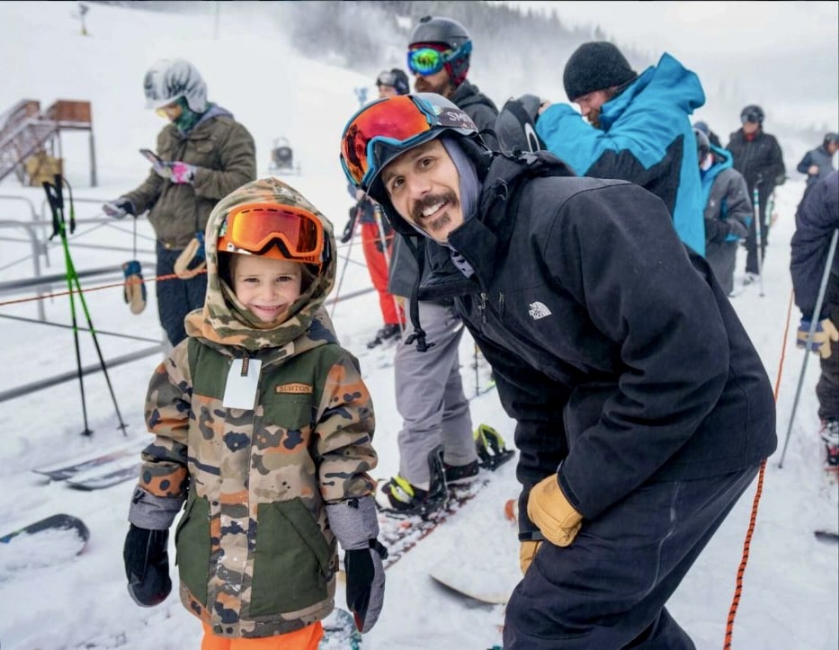 Дети катаются бесплатно на курорте Winter Park Resort в течение одной недели в декабре.