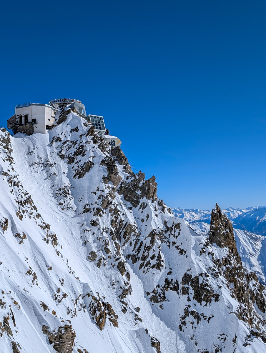 Skyway Monte Bianco, Италия, отчет: 6600 вертикальных фирменных бег непрерывных специй прямо в город