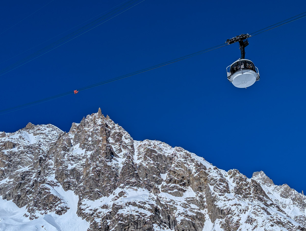 Skyway Monte Bianco, Италия, отчет: 6600 вертикальных фирменных бег непрерывных специй прямо в город