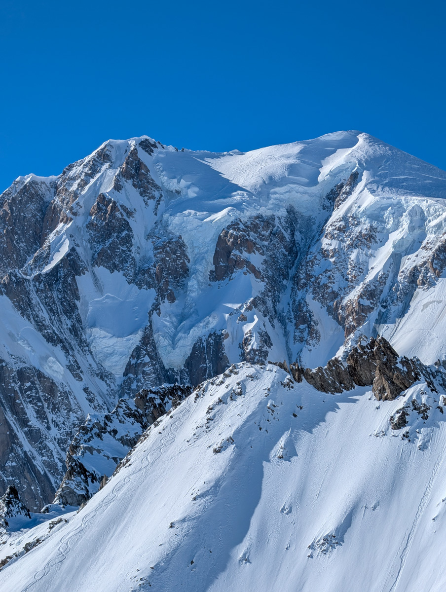 Skyway Monte Bianco, Италия, отчет: 6600 вертикальных фирменных бег непрерывных специй прямо в город