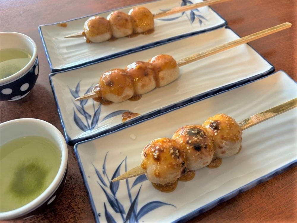Basho-yaki <i></noscript> Dango </i> можно съесть только в Тайменсики в Ямадере.» title=»Basho-yaki <i> Dango </i> можно съесть только в Тайменсики в Ямадере.» onerror=»this.src=» https:=»»/><br />
            </source></source></picture>
</div>
<p>             Башо-яки <i>Мечтатель</i> Можно есть только в Тайменсики в Ямадере. |  <span class=