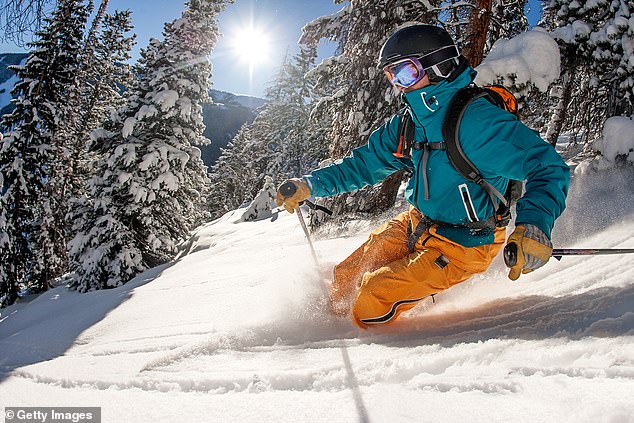 Фанатики снежного спорта могут хорошо проникнуть в склоны на лете на Select Resorts по всей стране, несмотря на более теплую погоду, как правило, в конечном итоге на лыжных сезонах