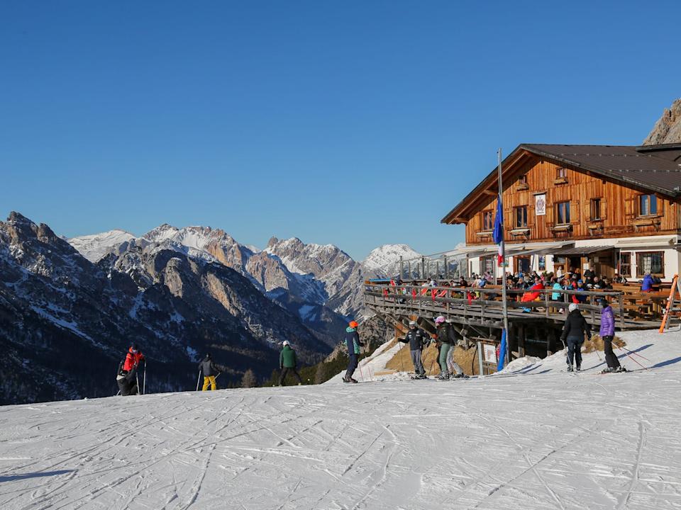 Ресторан на горе, где напитки было шесть евро.