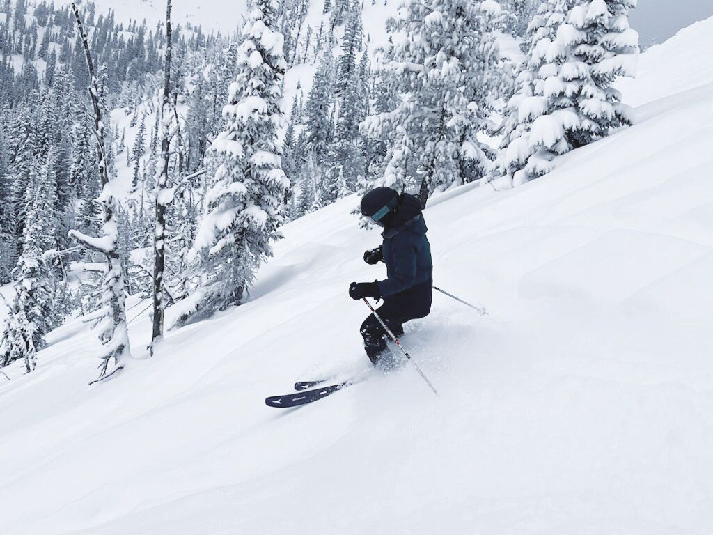 Президент Энтони Лейкс говорит, что стоимость страхования ответственности, отсутствие доступности угрожает лыжным зонам, другие предприятия на открытом воздухе по всему Орегону