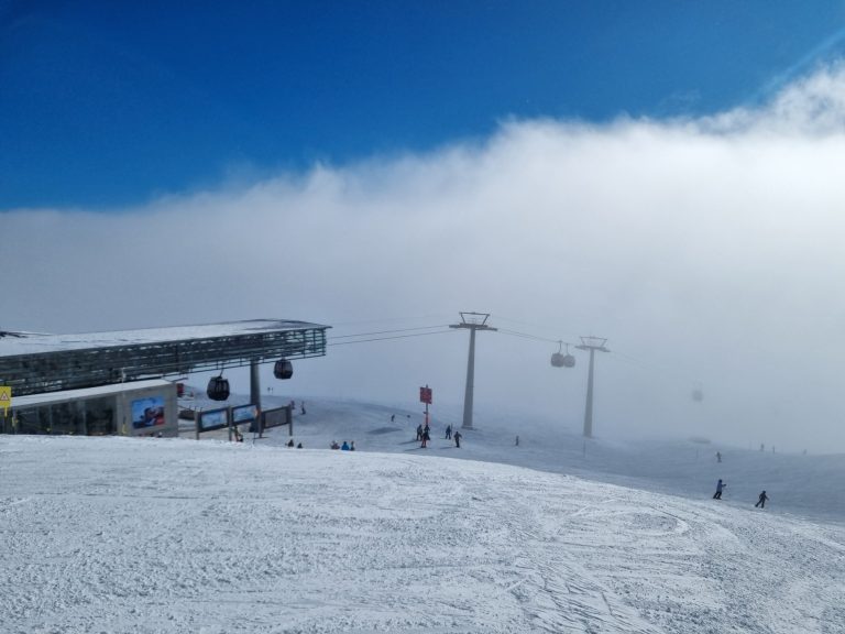 Laax: стиль, катание на лыжах и простота
