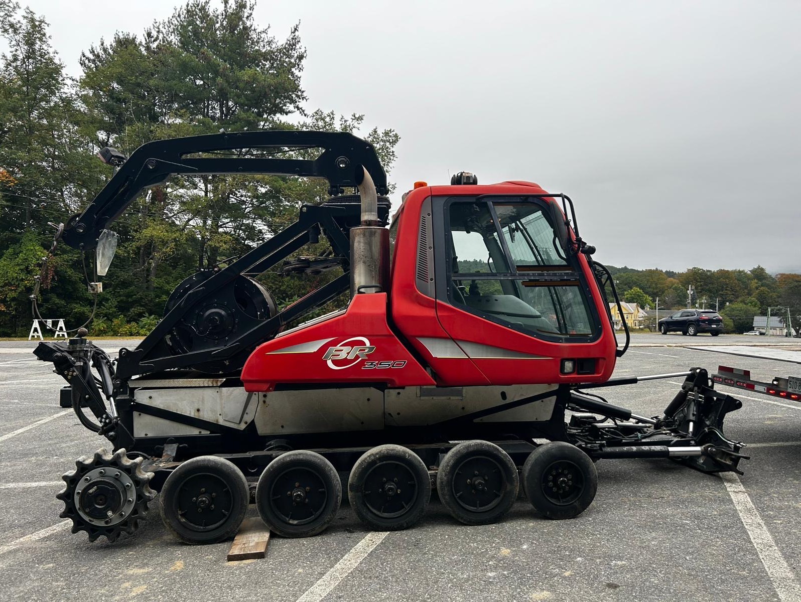 [UPDATE] Ski Hill Brattleboro, VT, приобретает столь необходимый грумер
