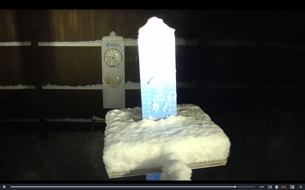 На двух курортах Колорадо во время ночного шторма выпало более 6 дюймов снега