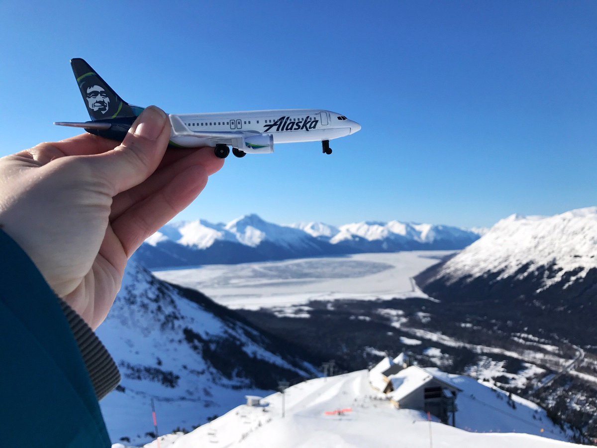 Катайтесь на лыжах бесплатно при полетах Alaska Airlines на этих курортах