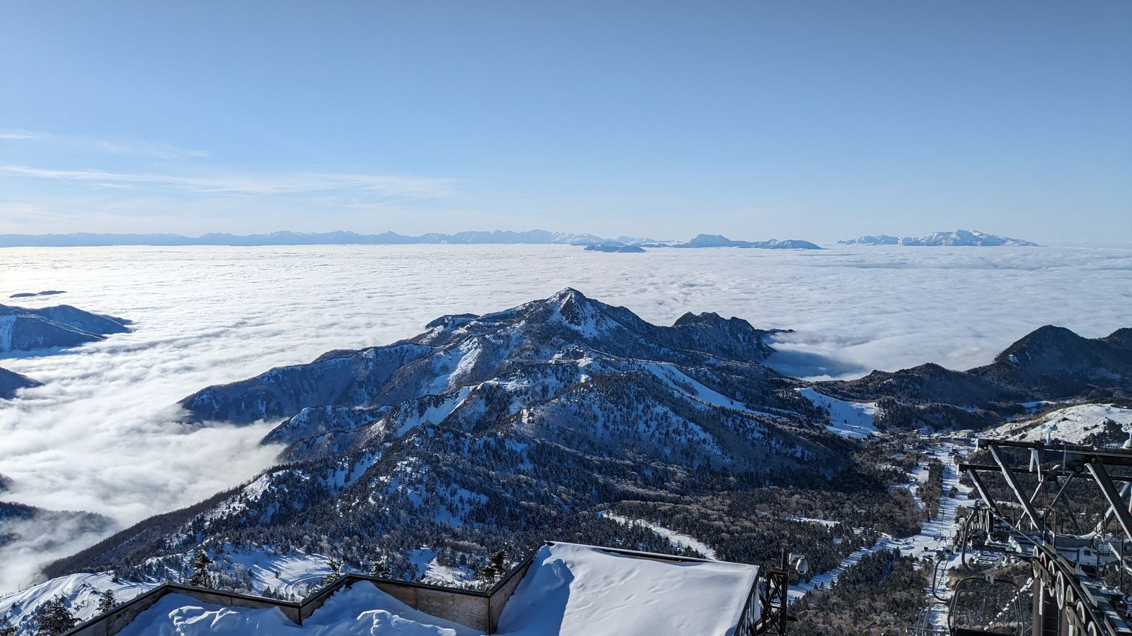 Владельцы Ikon Pass теперь могут кататься на лыжах еще в 9 горах Азии