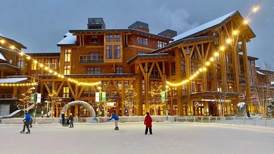 Ледовый каток на курорте Stowe Mountain Resort