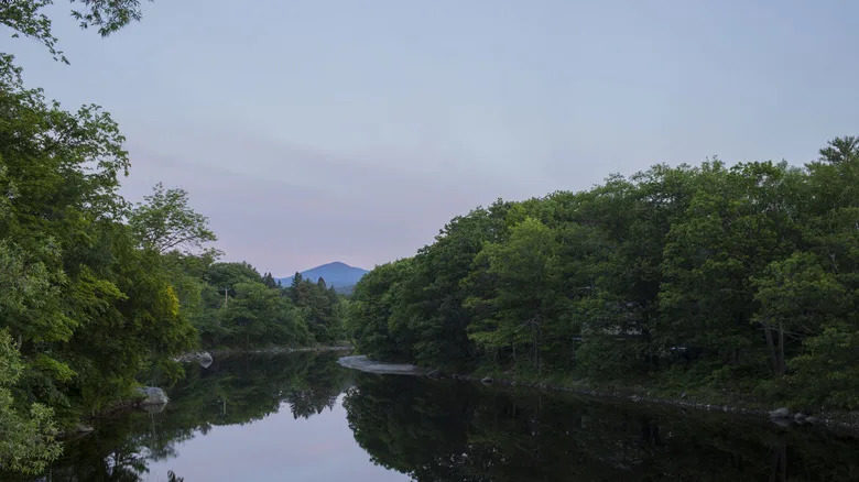 Ворота горы Сахарная голова в штате Мэн — прекрасный маленький городок, полный великолепия на открытом воздухе и непревзойденных видов.