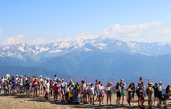 Летом на горнолыжном курорте «Роза Хутор» отдохнуло более миллиона туристов