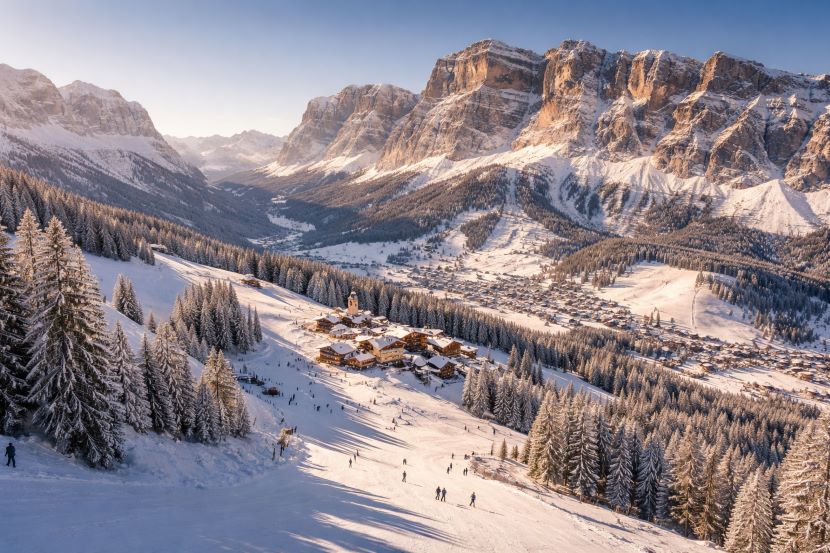 Alta badia - travel and tour world Альта-Бадия присоединится к Биг-Скай, Банфу, Хоккайдо, Мерибелю и Квинстауну в качестве обязательных для посещения мест для путешествий в 2026 году — откройте для себя приключение на всю жизнь!