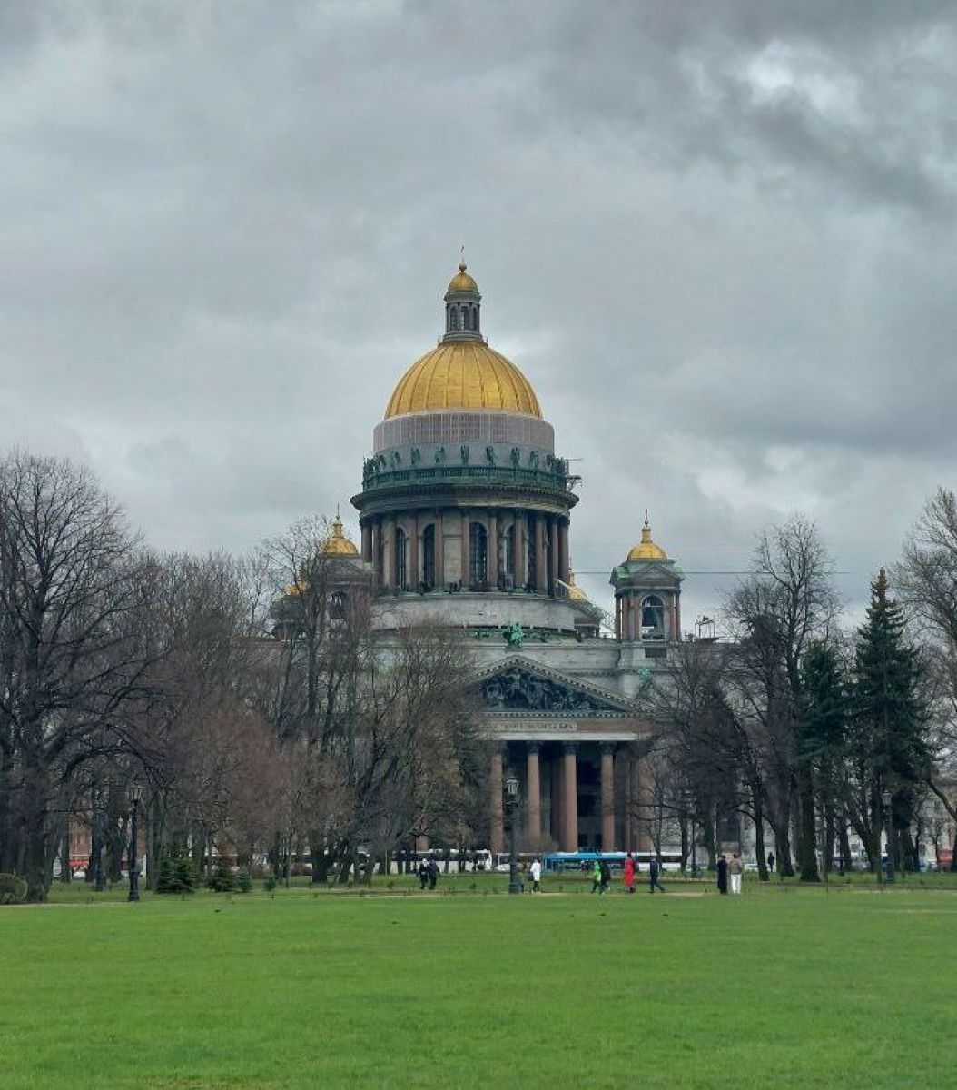 Где липчане отметят Новый год: от тёплых морей до зимней сказки России