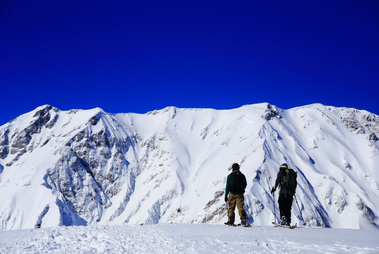 Горнолыжные курорты Японии: Почему стоит поехать кататься и какие места выбрать?