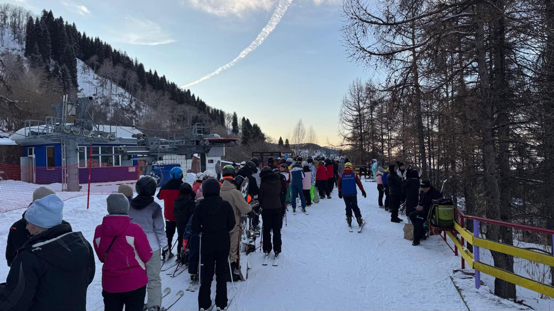 Праздничный сезон наполнил горнолыжные курорты Центральной Азии.